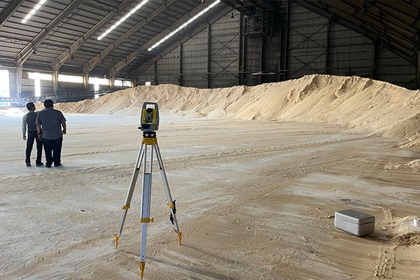 stock-pile stock-pile